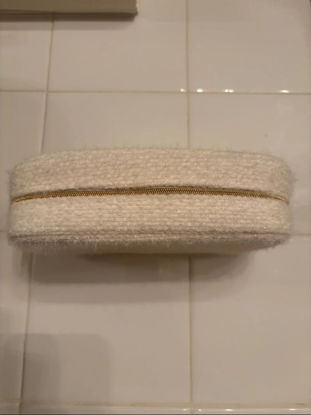 CHANEL Tweed Cream White Beauté Travel Cosmetic Case Pouch Bag - Brand New - Picture 4 of 6